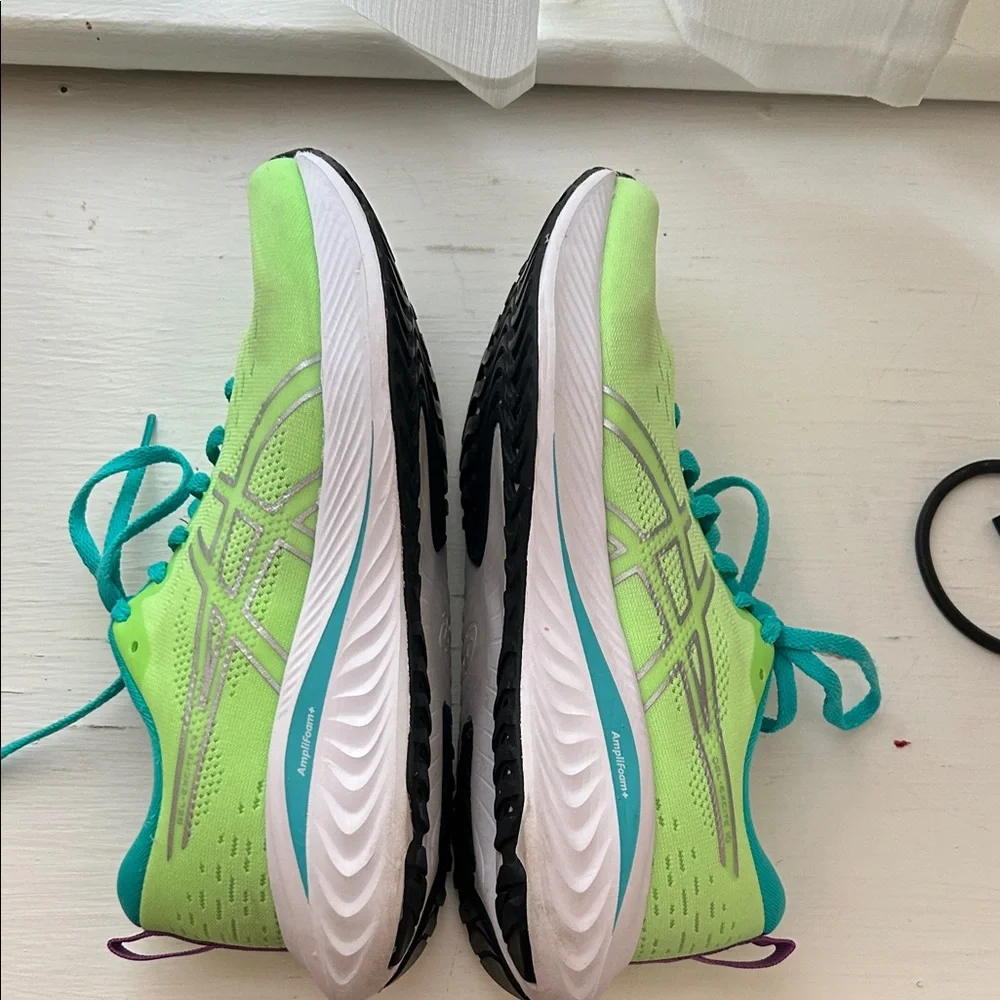 Women's Neon Green and Teal Running Shoes/6 - Picture 5 of 5